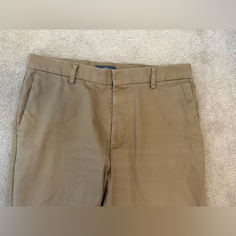 Men's Dockers Classic Khaki Pants - Picture 7 of 11